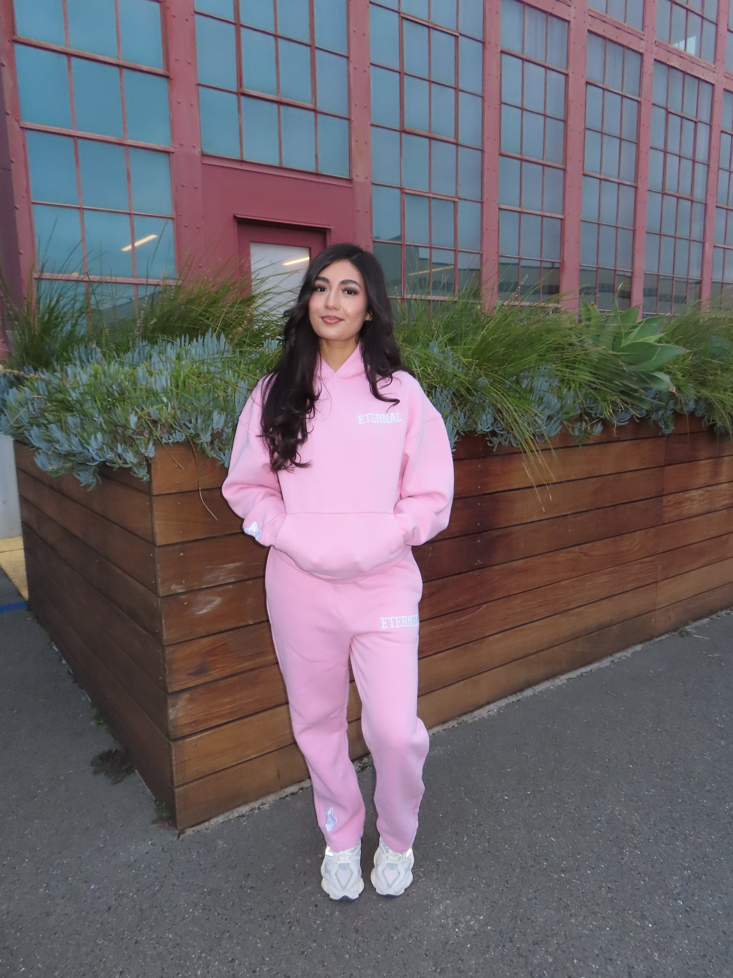 PINK STRAIGHT LEG SWEATPANTS